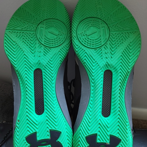 Gently used Stephen Curry 3 men's size 10.5 - Picture 11 of 11